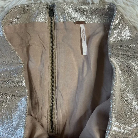 Free People Modern Femme metallic rose gold crackle suede mini skirt size 4 - Picture 8 of 11